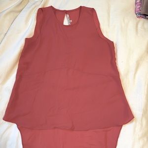 Soft, salmon-color tank top. Longer in back than front - Size S